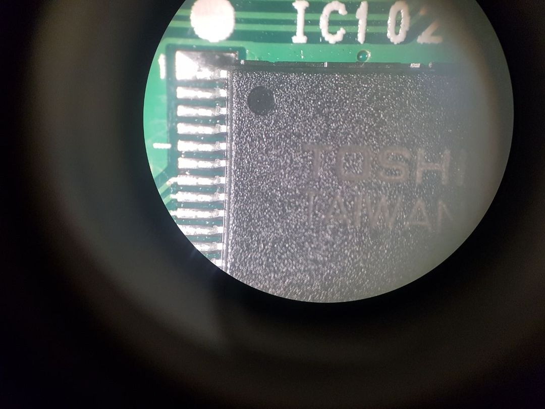 Проверка качества пайки контактов микросхемы nand через микроскоп